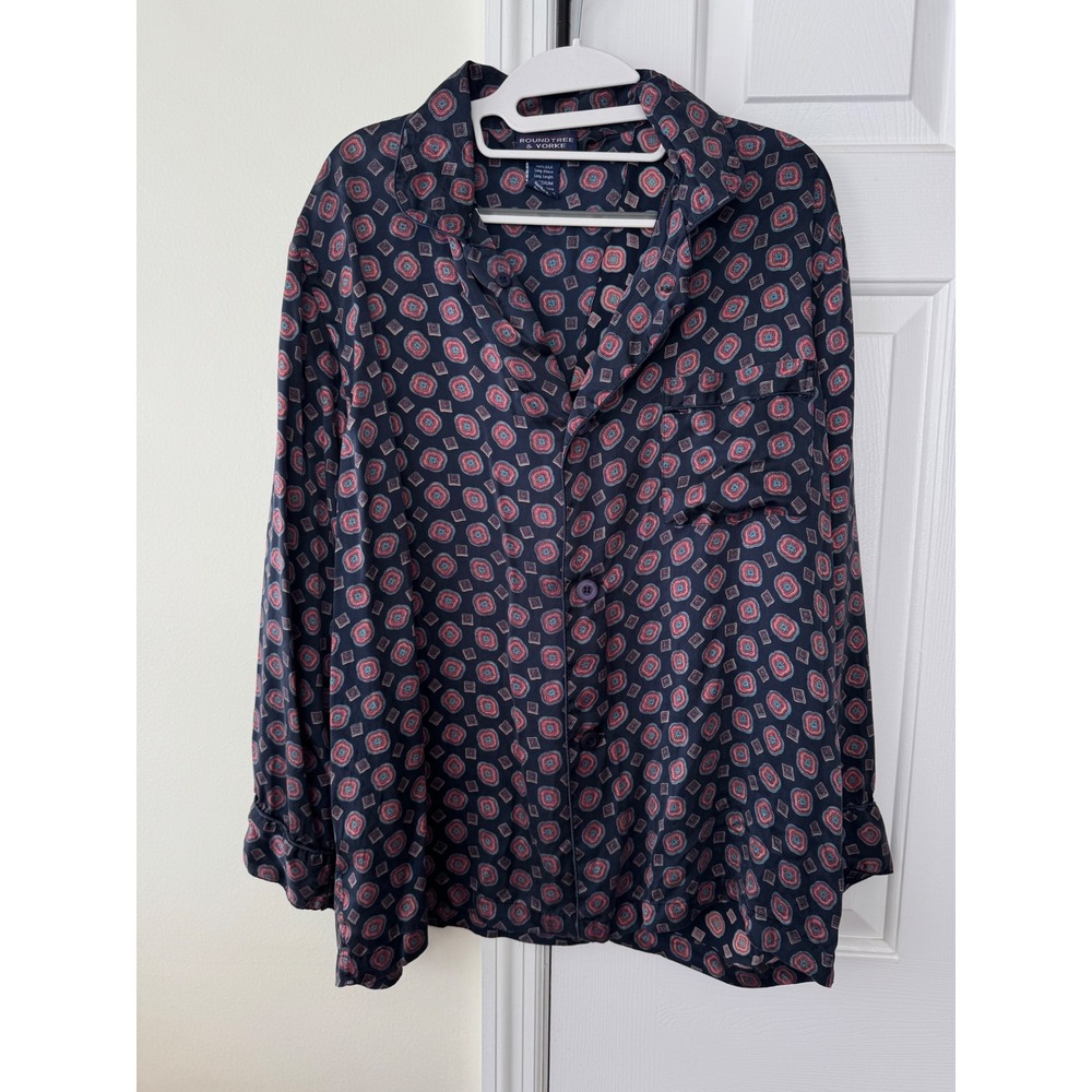 ROUNDTREE & YORKE 100% Silk‎ Geometric Print Button Down Shirt Womens Medium